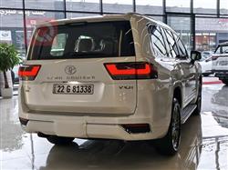 تۆیۆتا لاند کروزەر